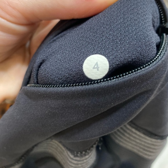 lululemon | size 4 Speed Tight II Om Stripe Black Multi / Black - Picture 9 of 11